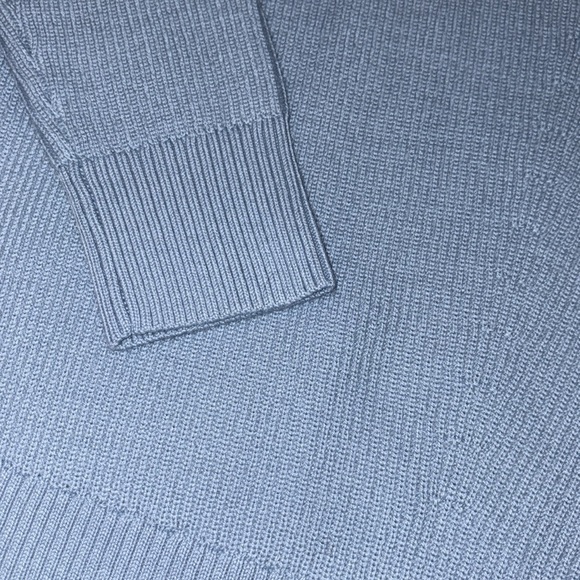 Athleta Hanover Refined Merino Wool Vneck Pullover Sweater Size Small Light Blue - Picture 9 of 13